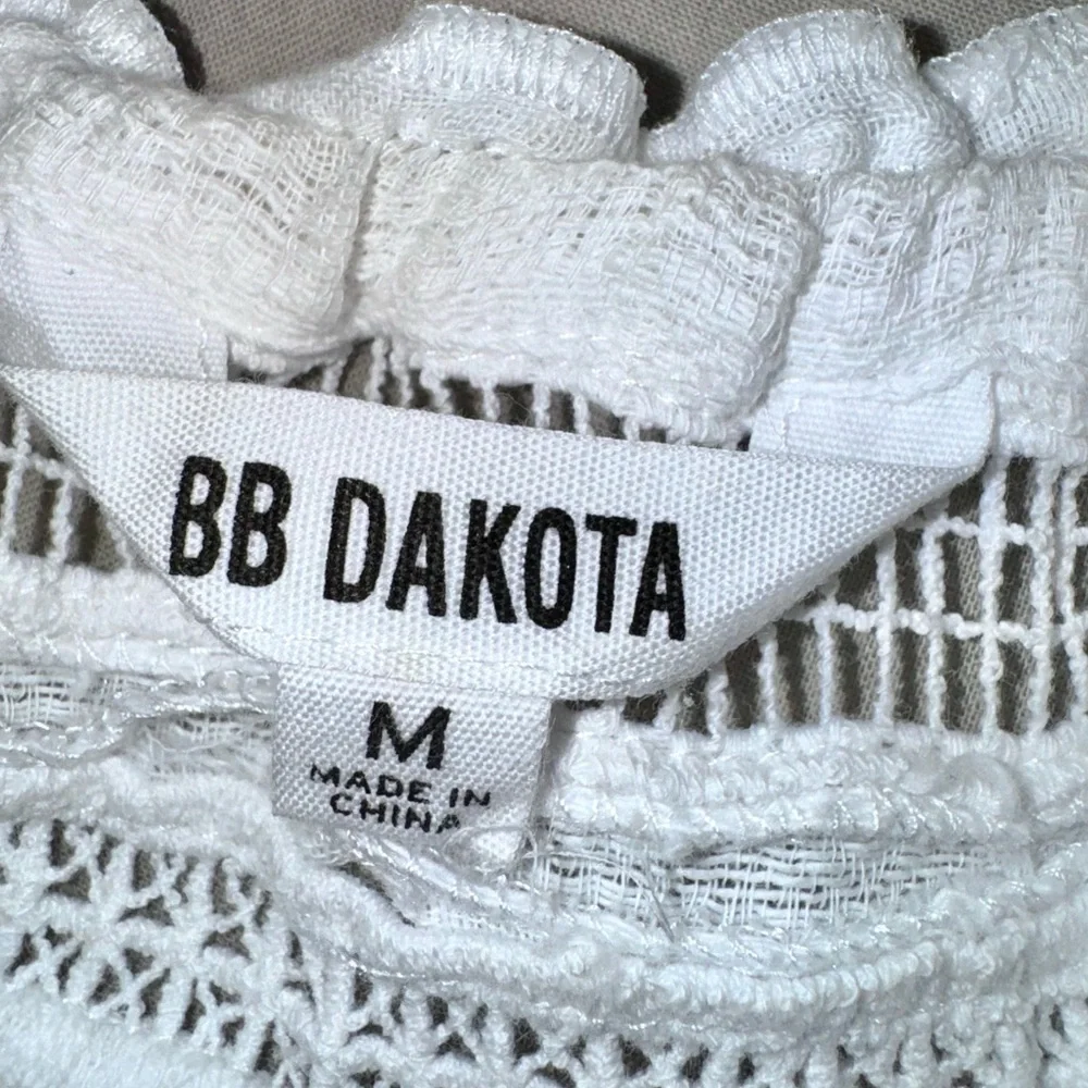 BB DAKOTA boutique white gauze off shoulder romper women’s size medium - Picture 7 of 17